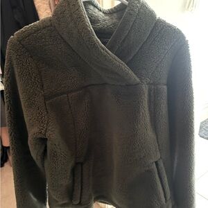 North Face Women’s Campshire Sherpa Pullover